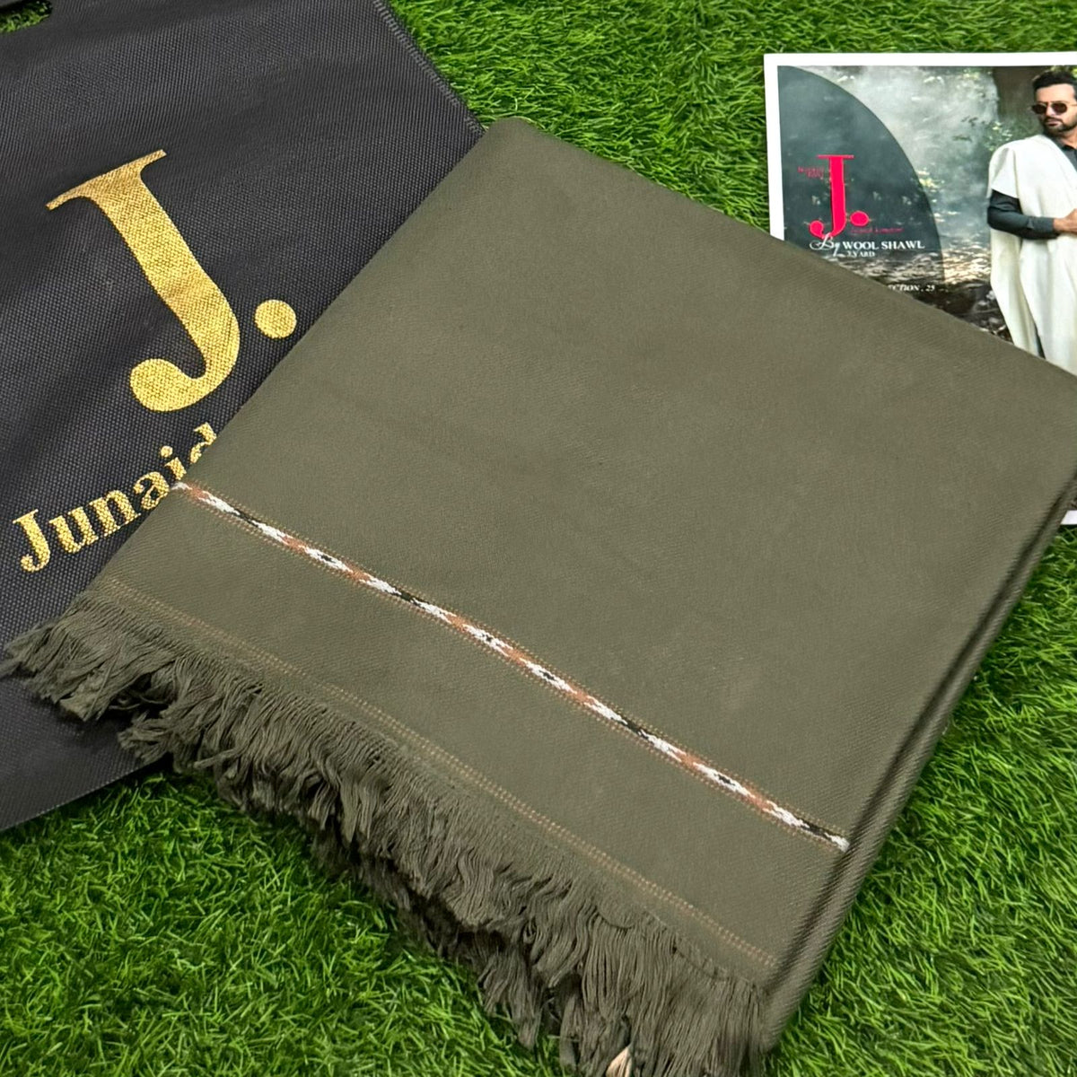J. Soft Wool Shawls Stuff : 0230